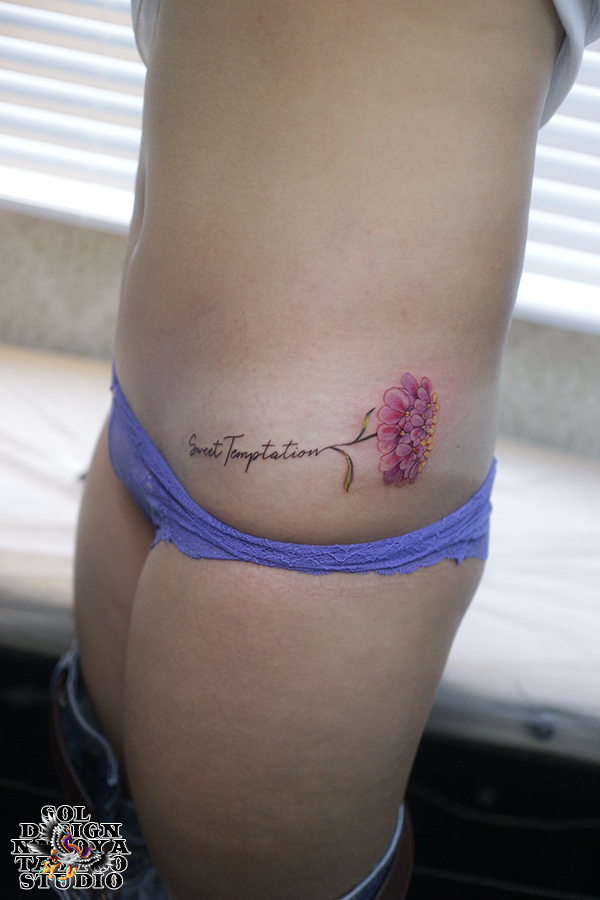 名古屋　タトゥー　女性